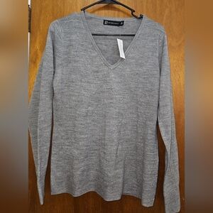 New York & Company Heather Gray V-Neck Sweater NWT